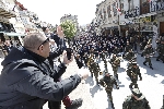 Народни представители, членове на Министерския съвет и много граждани участваха в тържественото шествие, посветено на 140 години от приемането на Търновската конституция