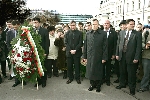 Председателят на парламента Георги Пирински  поднесе венец от името на Народното събрание на паметната плоча по повод спасяването на българските евреи